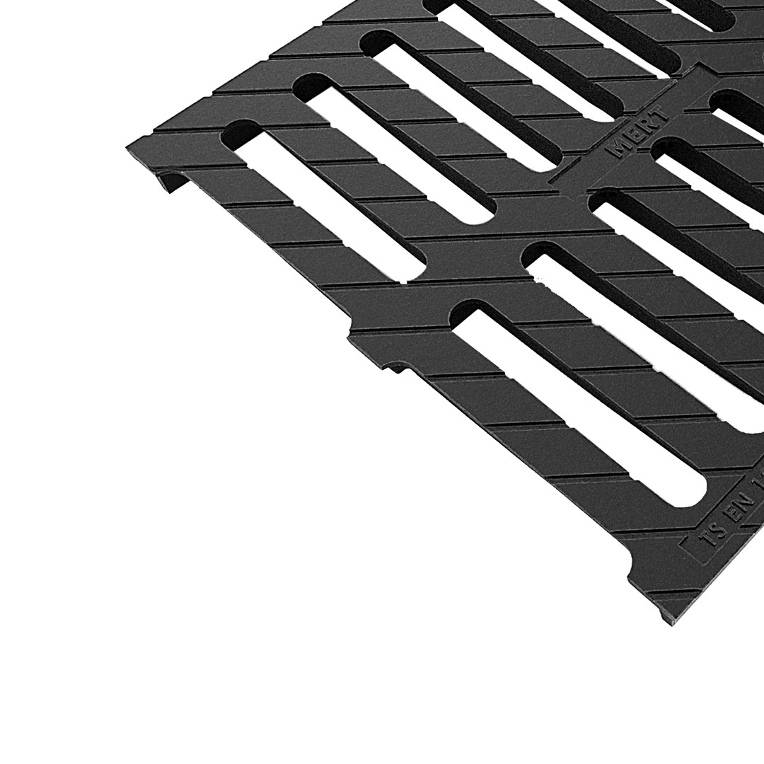 Ductile Iron Linear Channel Grating (500 mm x 500 mm x 45 mm)